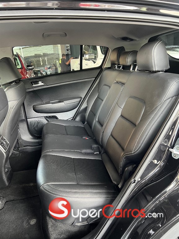 2021 Kia Sportage — foto 7 / 10