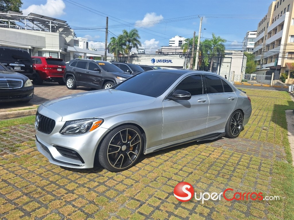 2017 Mercedes-Benz Clase C 250 — foto 3 / 10