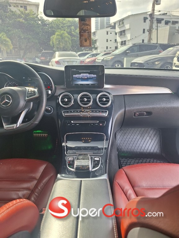 2017 Mercedes-Benz Clase C 250 — foto 9 / 10