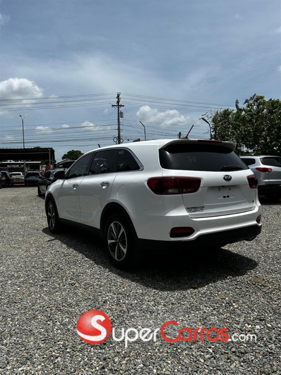 2020 Kia Sorento LX — foto 4 / 12