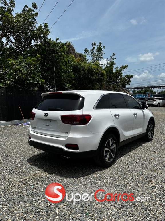2020 Kia Sorento LX — foto 5 / 12