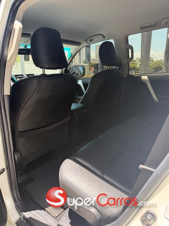 2020 Toyota Land Cruiser Prado — foto 10 / 12