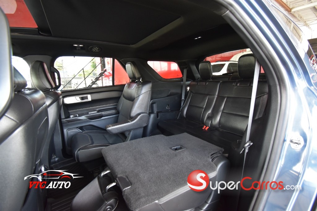 2020 Ford Explorer ST — foto 9 / 12