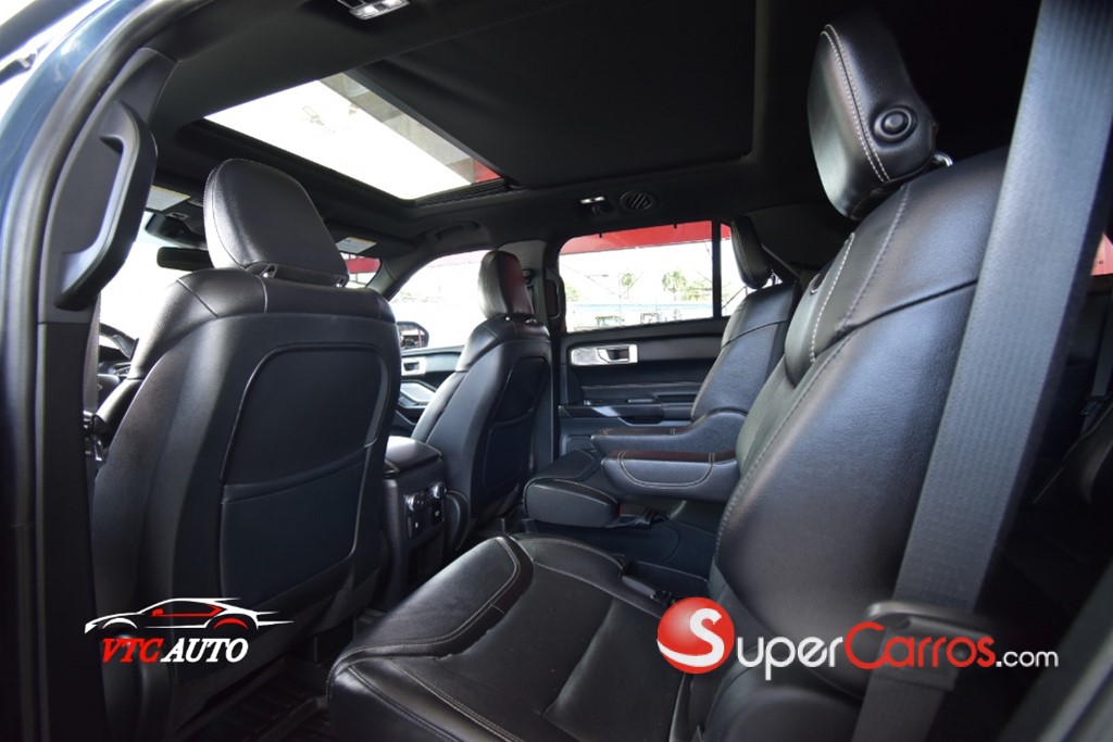 2020 Ford Explorer ST — foto 10 / 12