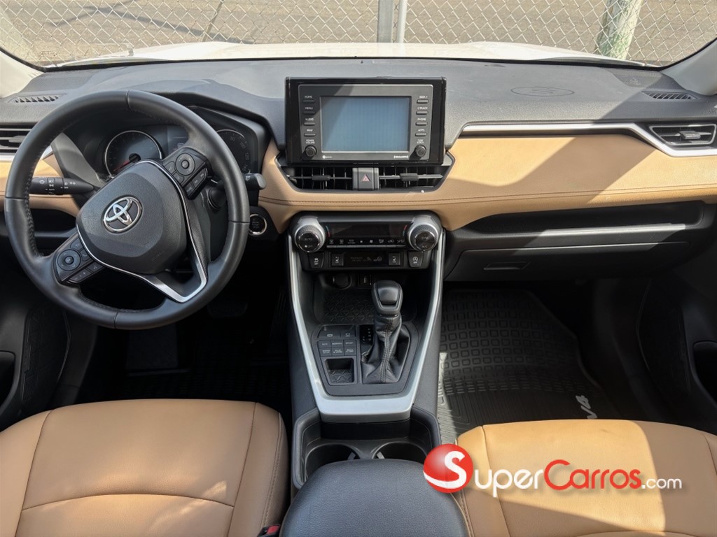 2021 Toyota RAV4 XLE — foto 5 / 12