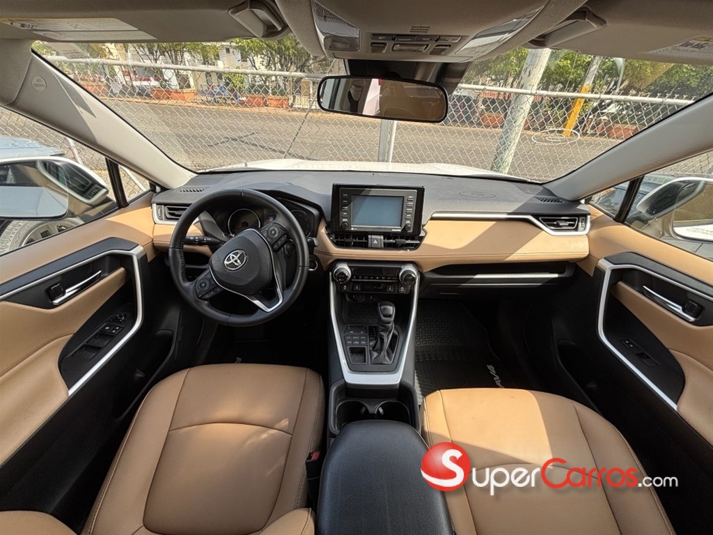 2021 Toyota RAV4 XLE — foto 6 / 12