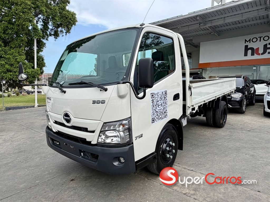 2027 Hino 300 — foto 2 / 9