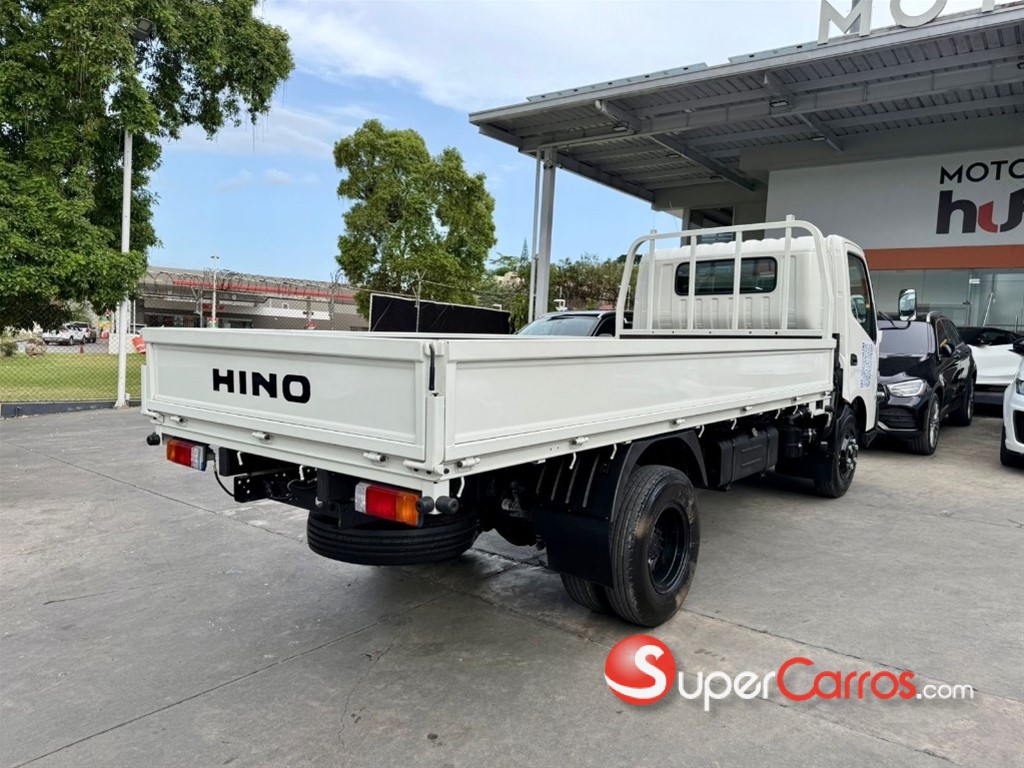2027 Hino 300 — foto 5 / 9