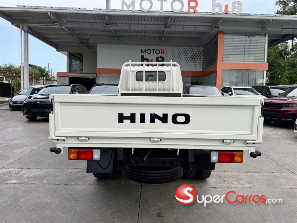 2027 Hino 300 — foto 6 / 9