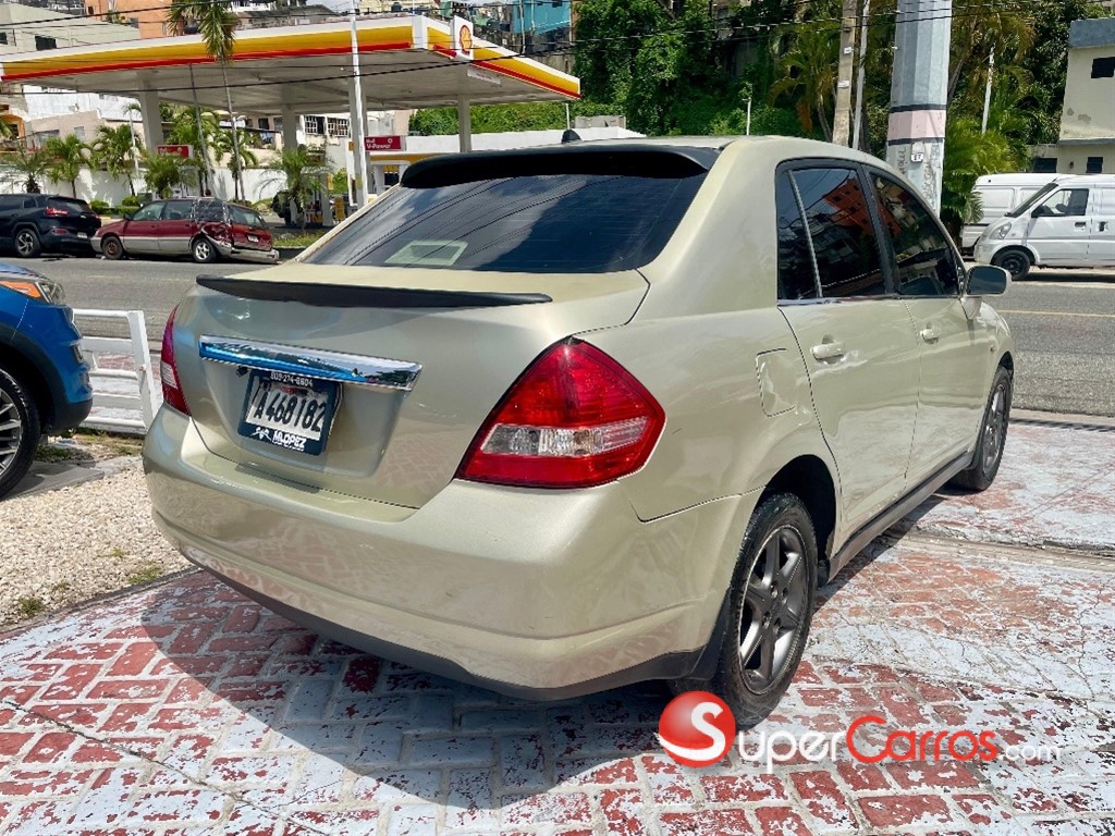 2007 Nissan TIIDA — foto 4 / 11