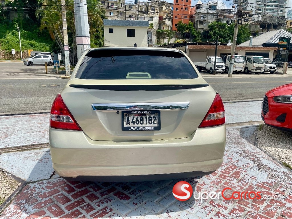 2007 Nissan TIIDA — foto 5 / 11