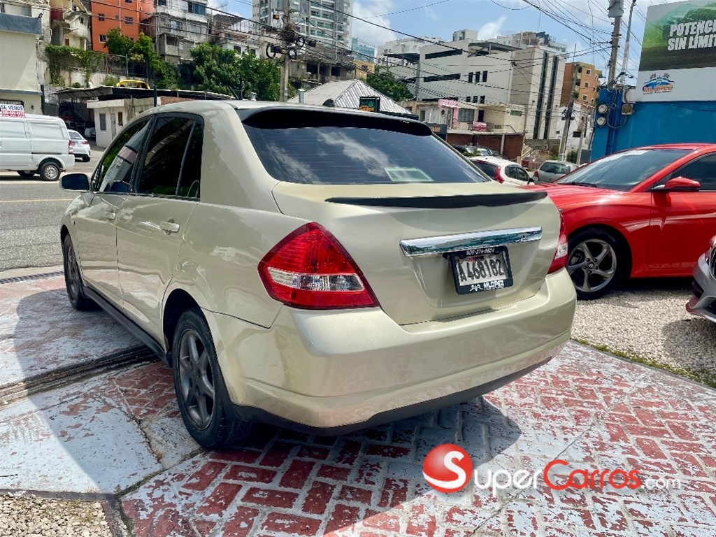 2007 Nissan TIIDA — foto 6 / 11