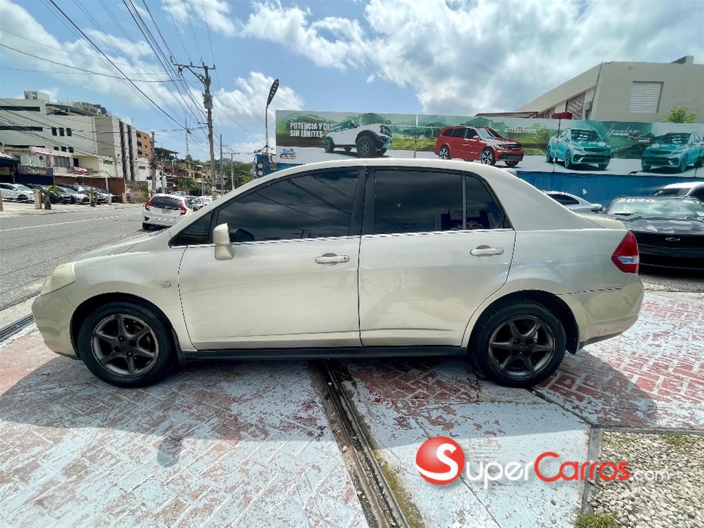 2007 Nissan TIIDA — foto 7 / 11