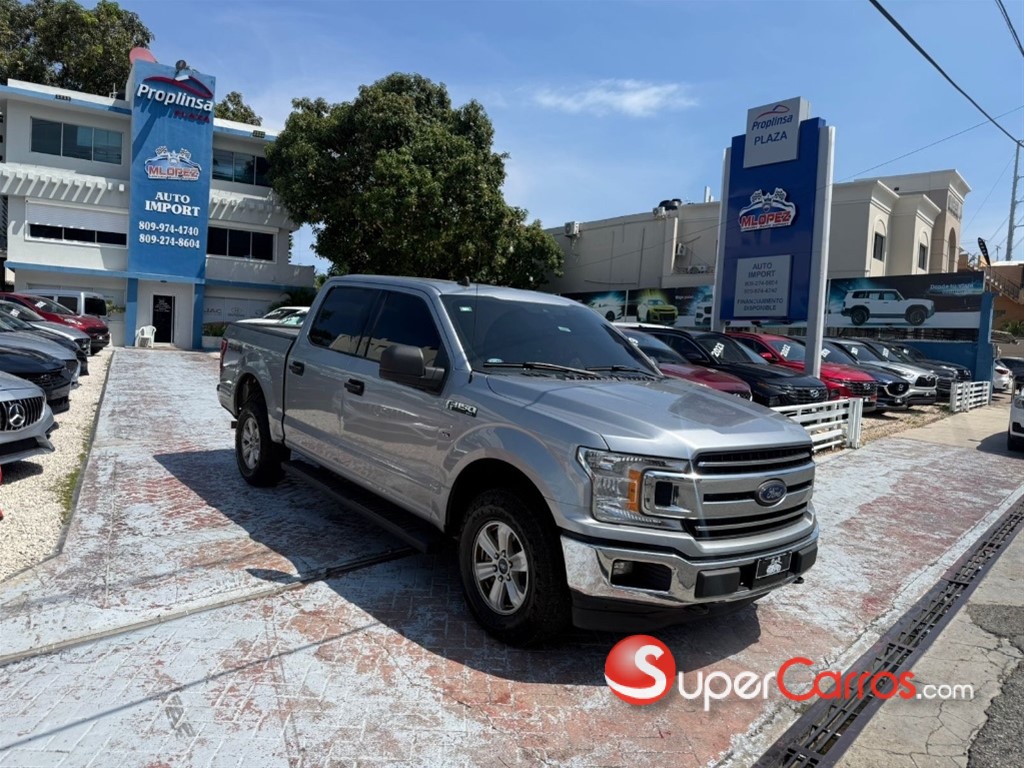 2020 Ford F 150 XLT ECOBOOST — foto 2 / 11