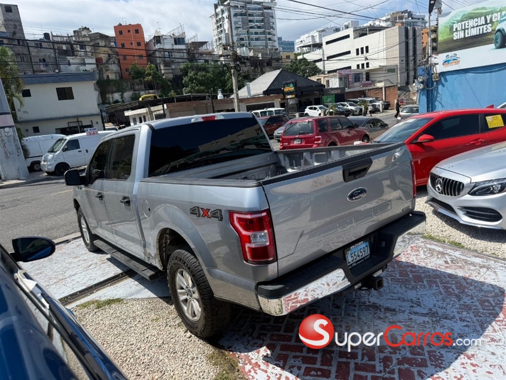 2020 Ford F 150 XLT ECOBOOST — foto 6 / 11