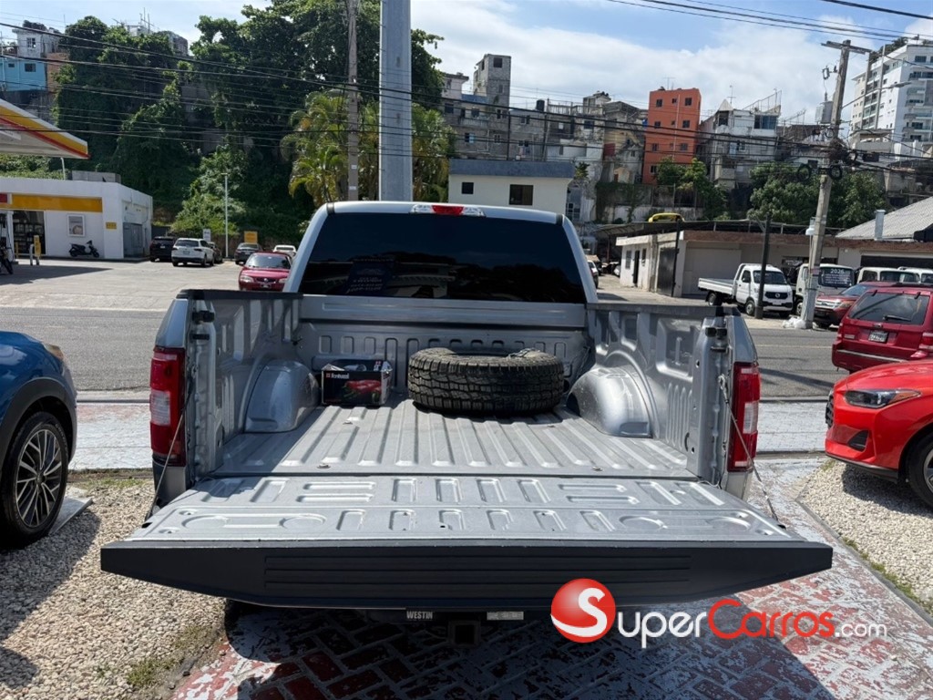 2020 Ford F 150 XLT ECOBOOST — foto 7 / 11
