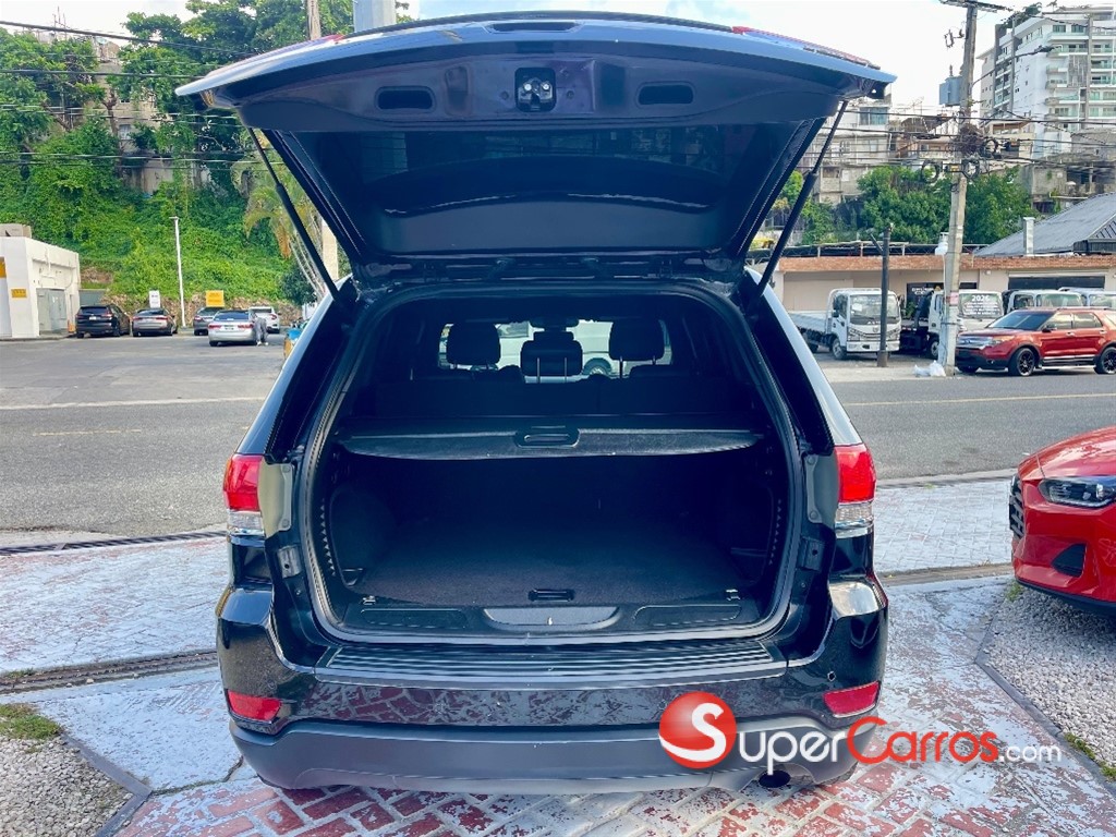 2018 Jeep Cherokee Laredo — foto 10 / 11