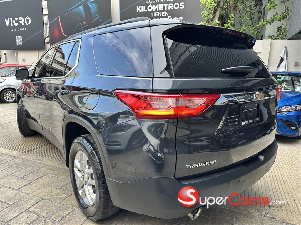 2020 Chevrolet Traverse LT — foto 3 / 12