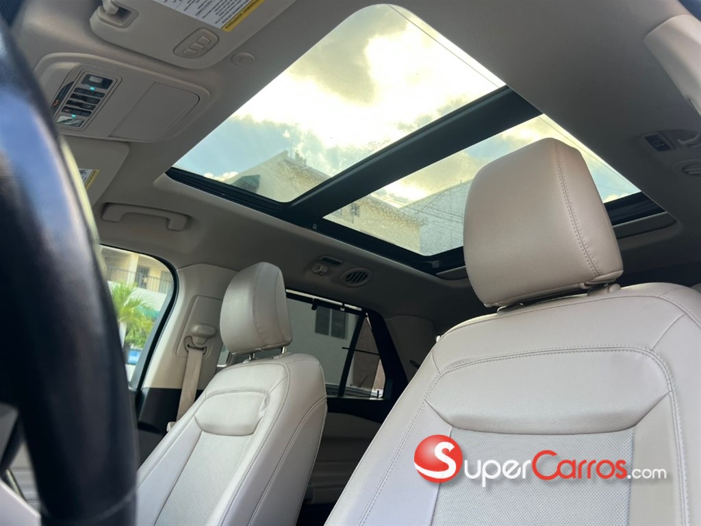 2021 Ford Explorer Limited — foto 6 / 12