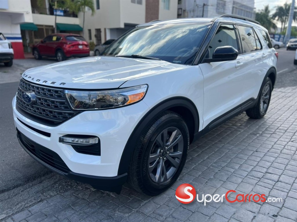 2023 Ford Explorer XLT 4WD