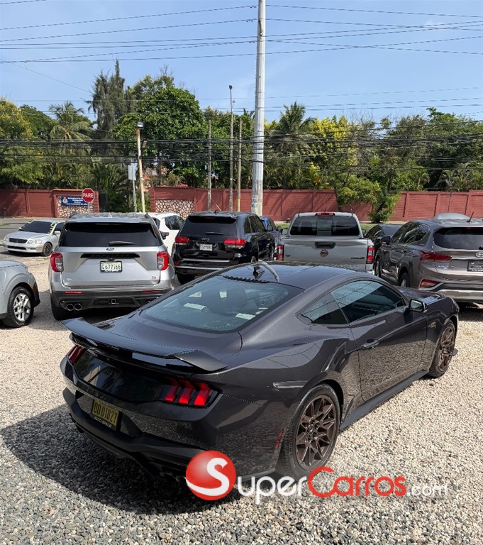 2024 Ford Mustang GT PREMIUM — foto 5 / 12