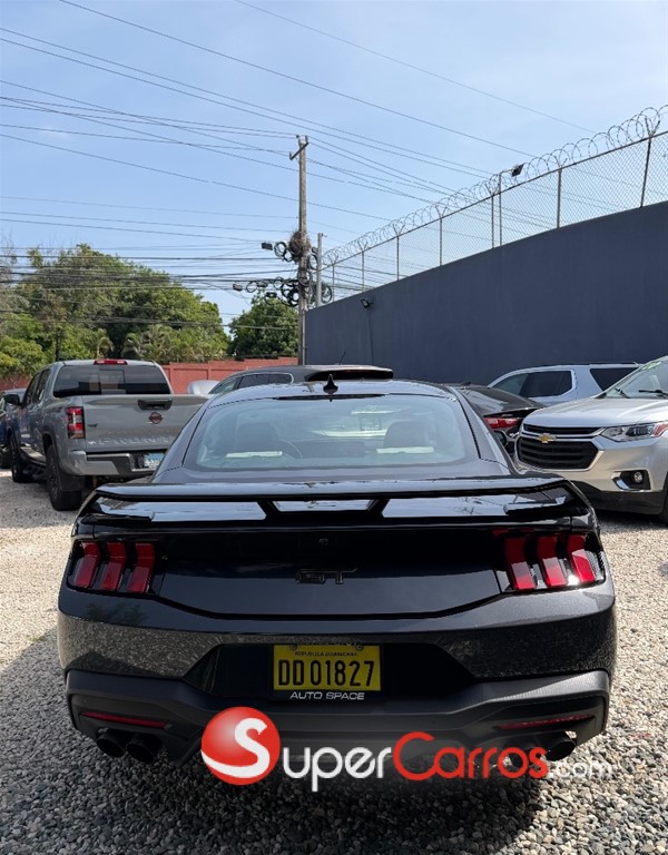 2024 Ford Mustang GT PREMIUM — foto 6 / 12