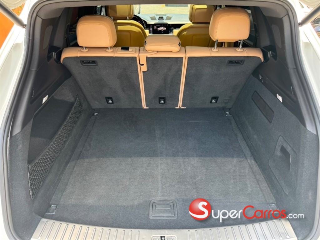 2019 Porsche Cayenne — foto 9 / 12