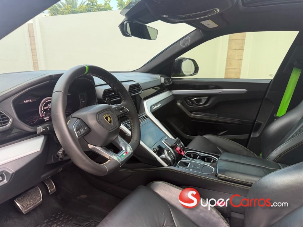 2019 Lamborghini Urus — foto 7 / 9