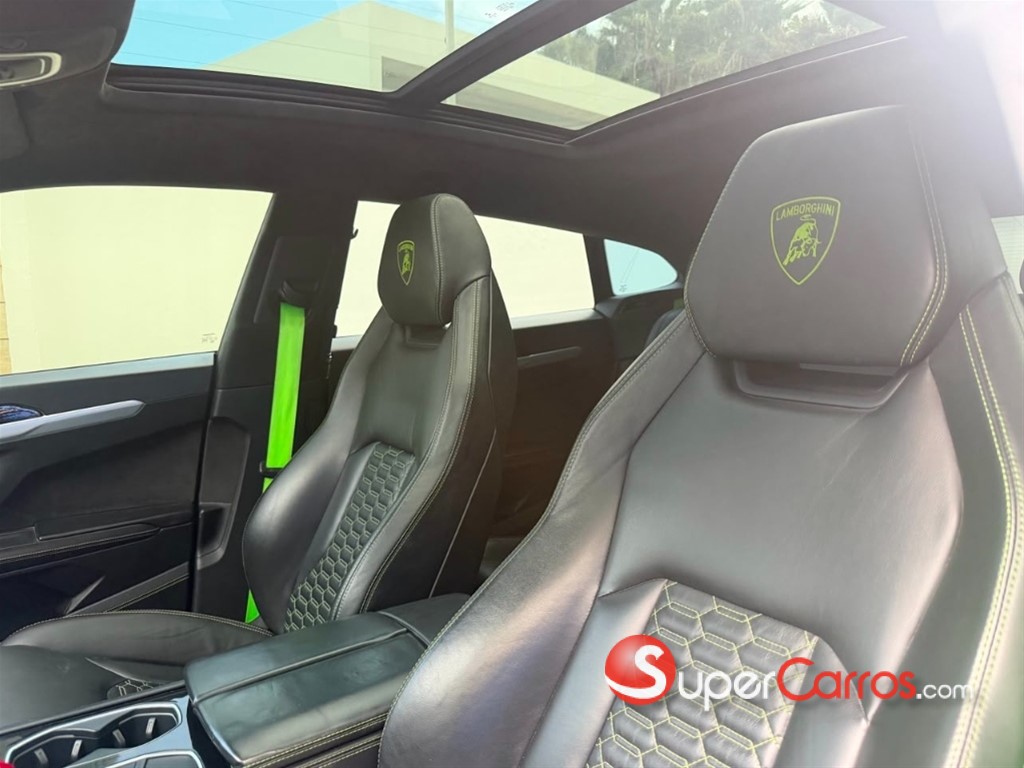 2019 Lamborghini Urus — foto 8 / 9