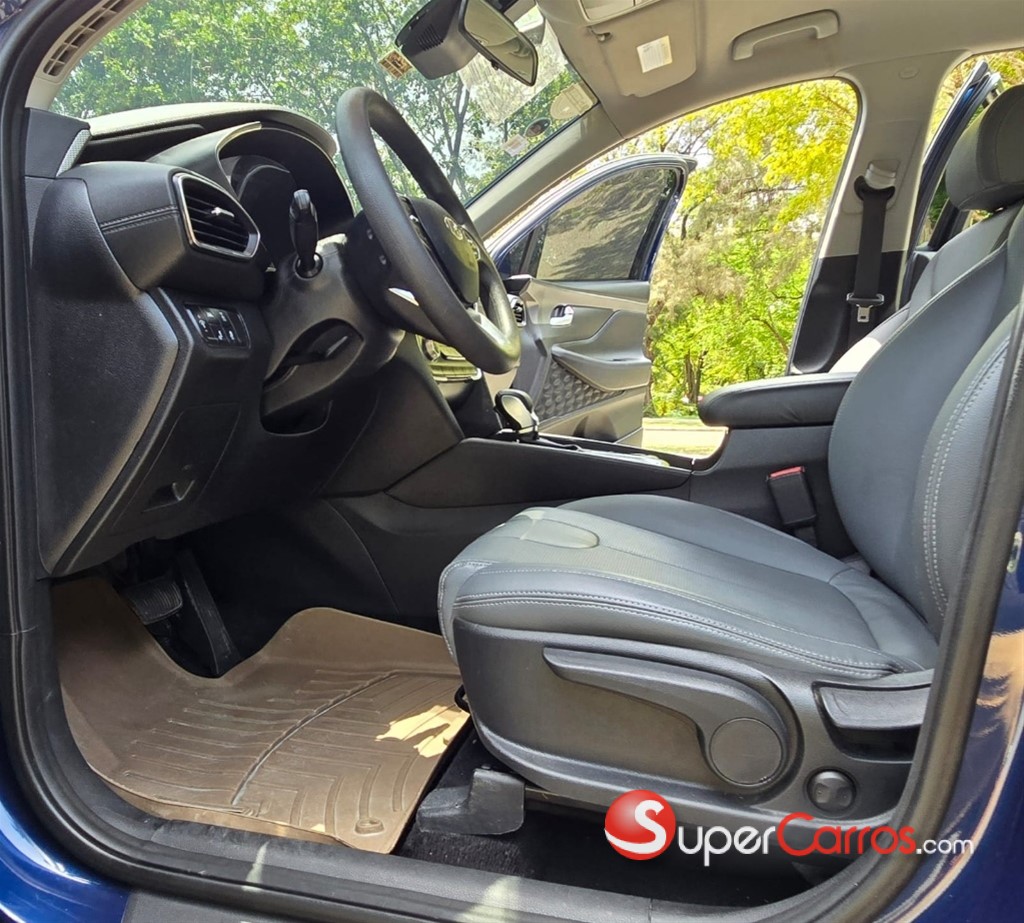 2019 Hyundai Santa Fe SE — foto 6 / 12