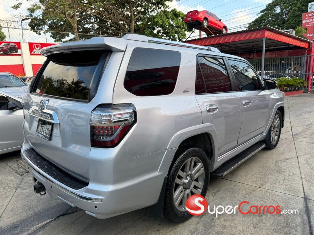 2011 Toyota 4 Runner — foto 4 / 8