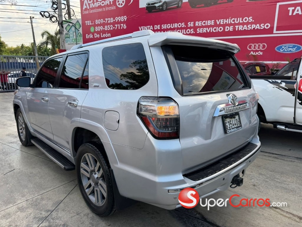 2011 Toyota 4 Runner — foto 6 / 8
