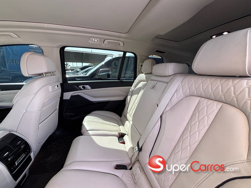 2019 BMW X 7 XDRIVE 40i — foto 8 / 11
