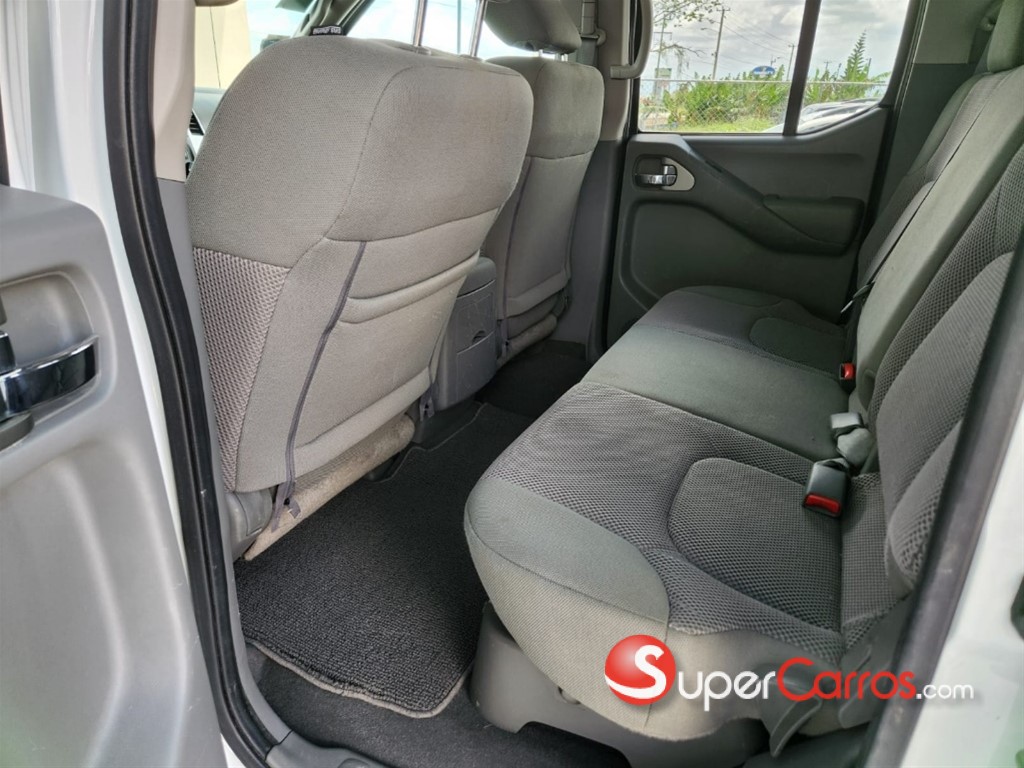 2020 Nissan Frontier SV — foto 2 / 11