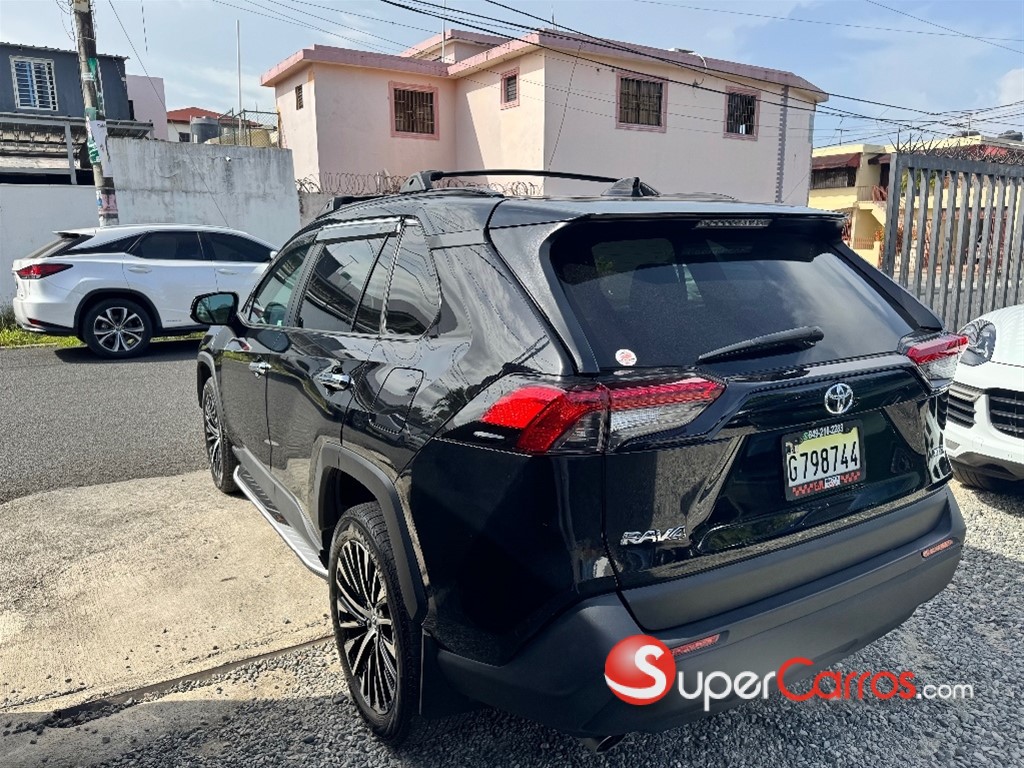 2023 Toyota RAV4 XLE Premium — foto 7 / 12
