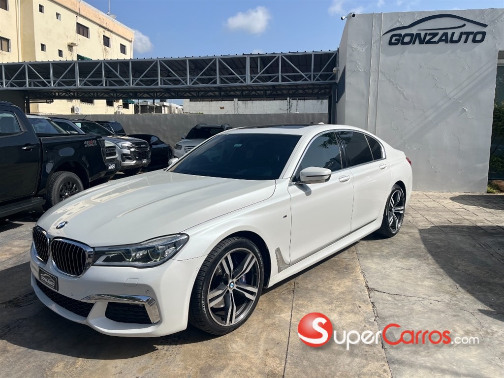2019 BMW Serie 7 750i — foto 2 / 12