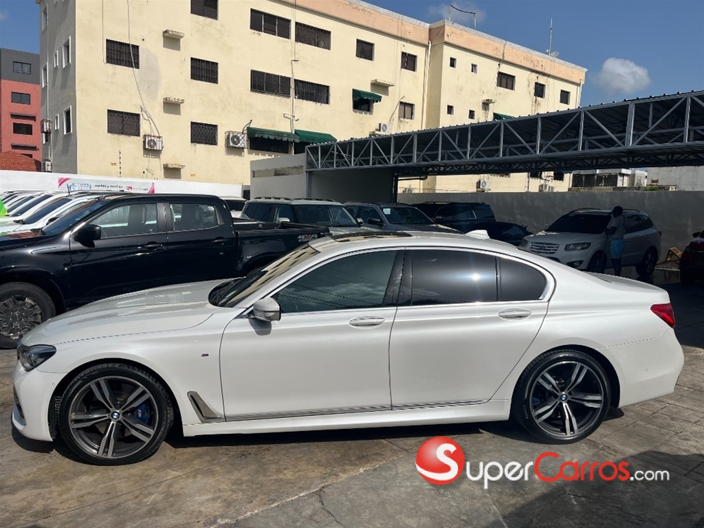 2019 BMW Serie 7 750i — foto 3 / 12
