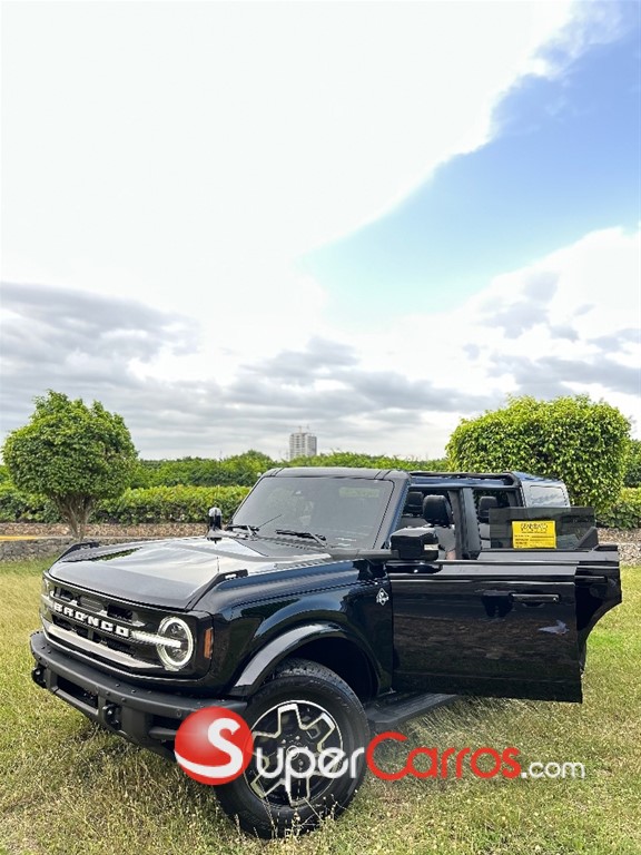 2024 Ford Bronco Outer Banks — foto 10 / 12