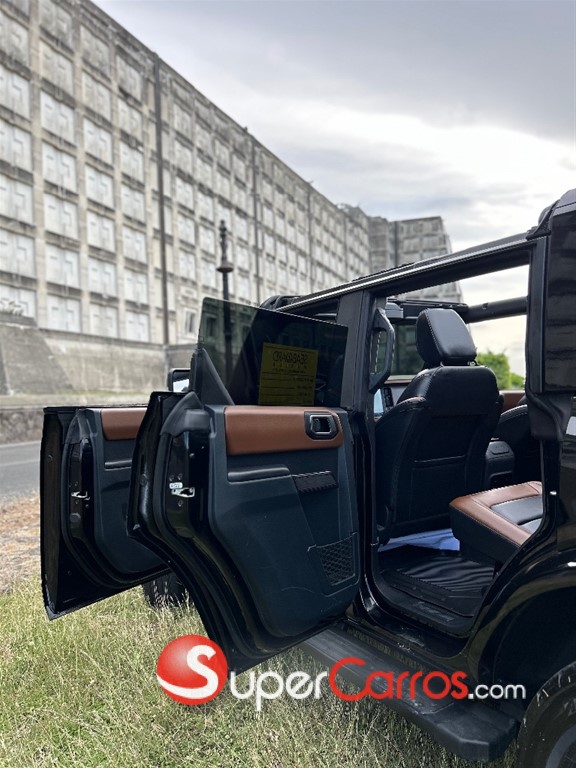 2024 Ford Bronco Outer Banks — foto 11 / 12