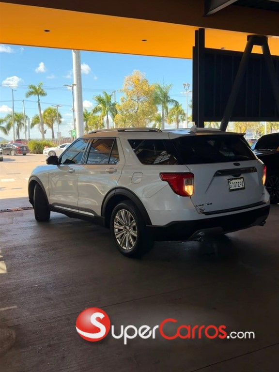 2020 Ford Explorer Limited — foto 7 / 10