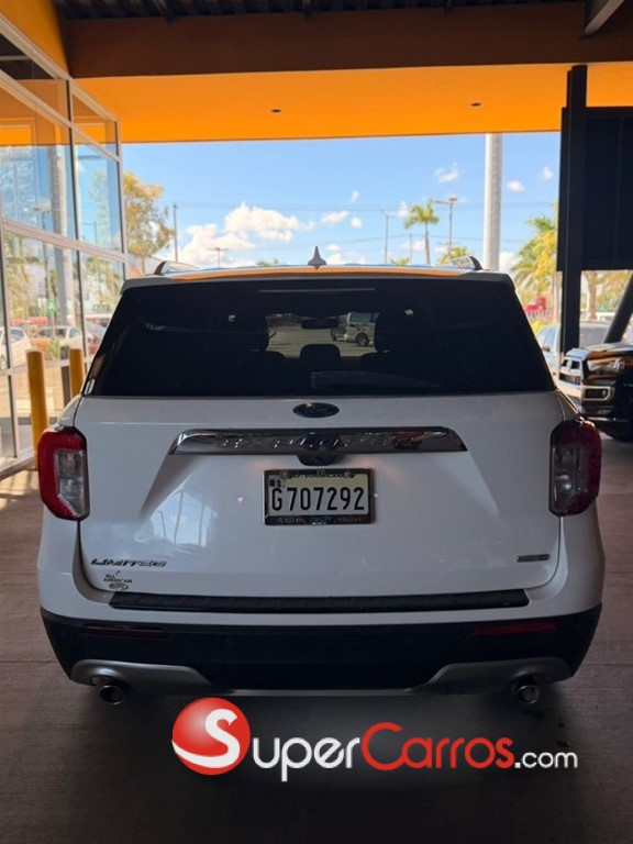 2020 Ford Explorer Limited — foto 8 / 10