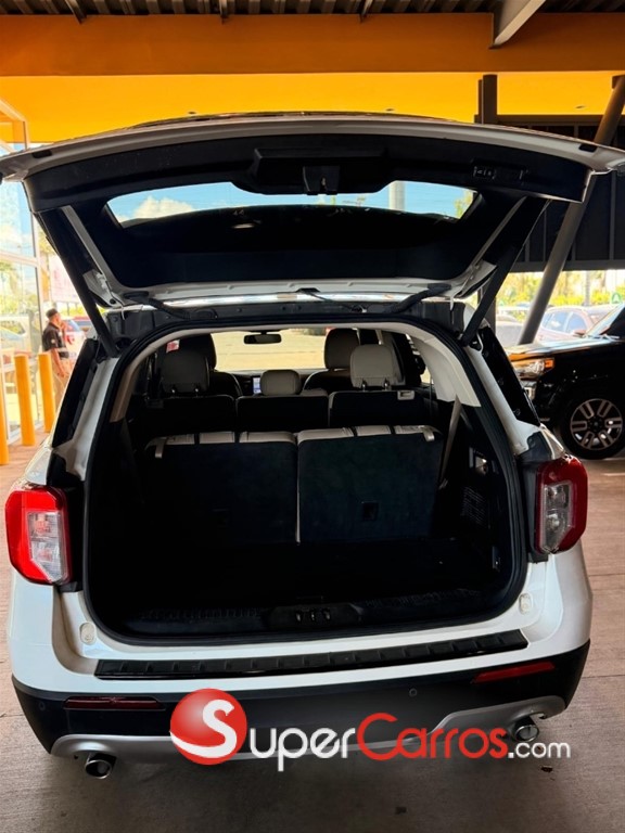 2020 Ford Explorer Limited — foto 9 / 10