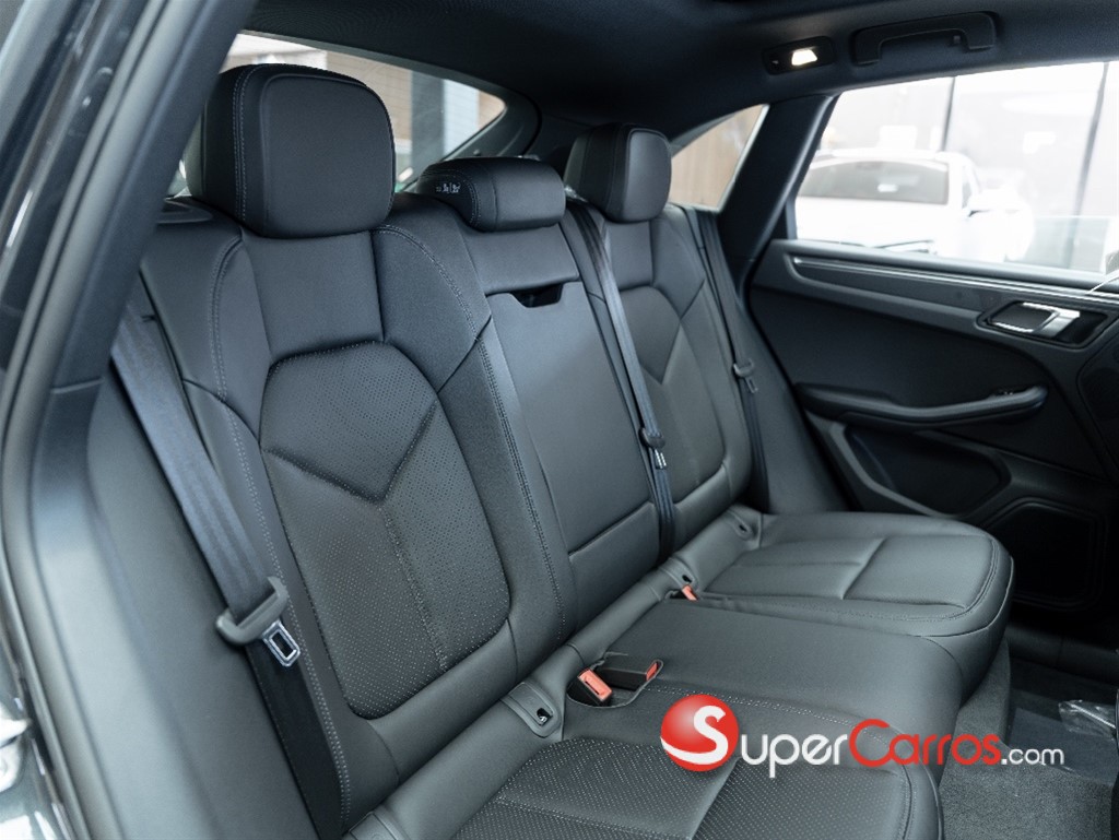 2025 Porsche Macan — foto 5 / 12