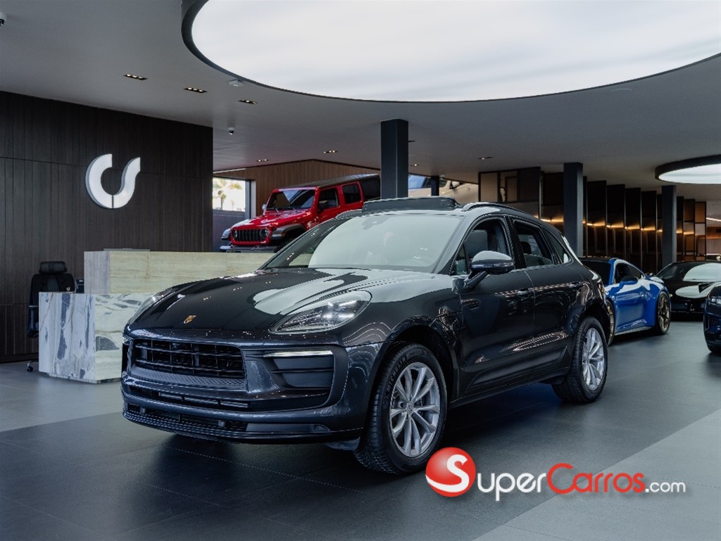 2025 Porsche Macan — foto 6 / 12