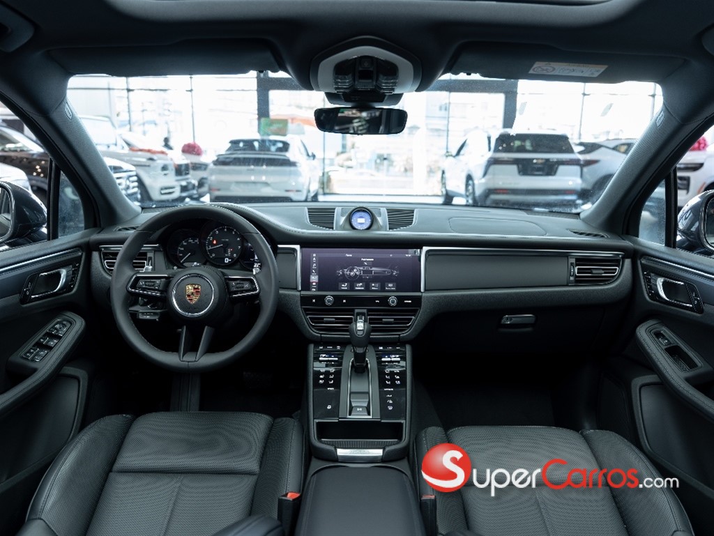 2025 Porsche Macan — foto 7 / 12