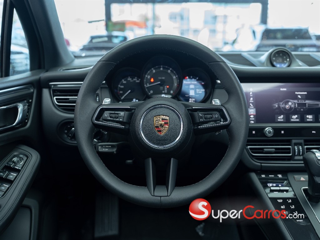 2025 Porsche Macan — foto 11 / 12