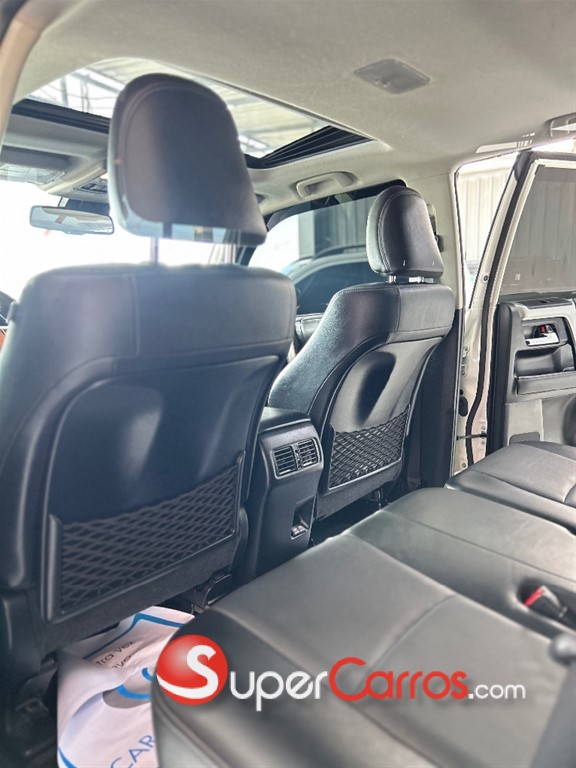 2023 Toyota 4 Runner Limited — foto 2 / 12