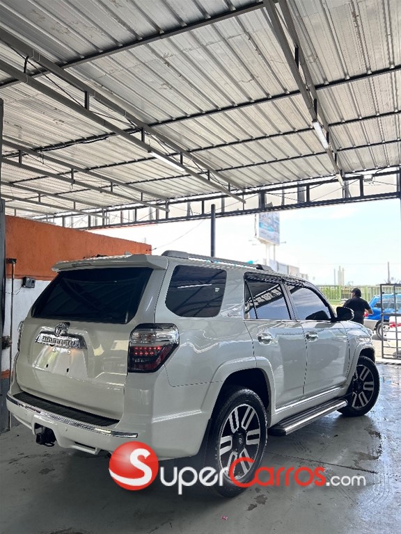2023 Toyota 4 Runner Limited — foto 6 / 12