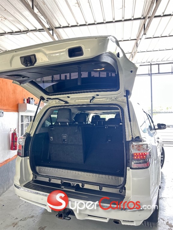 2023 Toyota 4 Runner Limited — foto 9 / 12