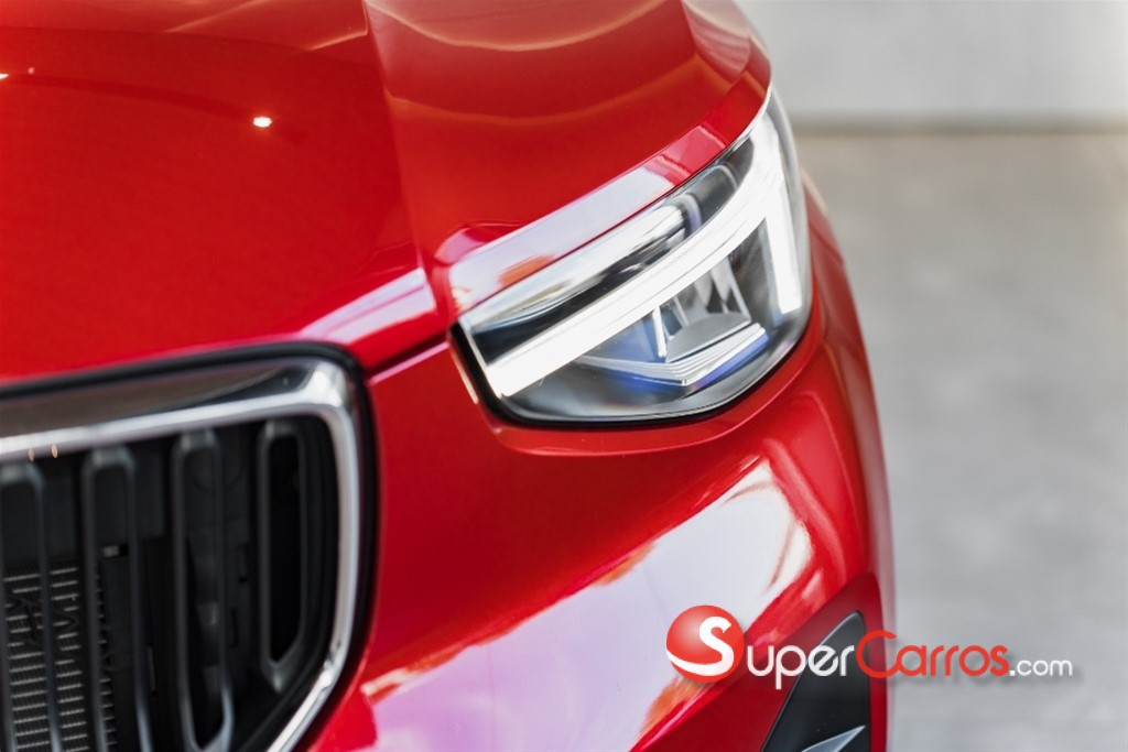 2024 Volvo XC40 Plus B4 — foto 3 / 12